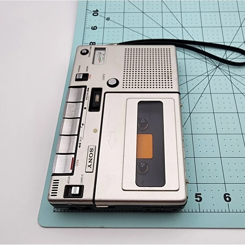 Sony TC-150 Cassette-Corder Portable Tape Recorder Silver Made in Japan Parts